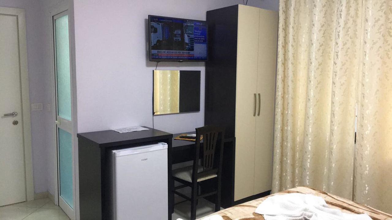 Hotel M&S Tiranë Ngoại thất bức ảnh