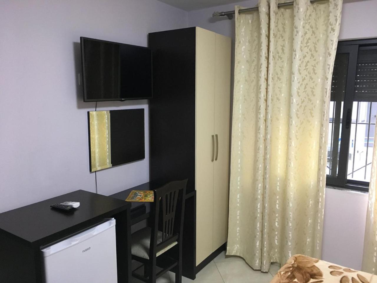 Hotel M&S Tiranë Ngoại thất bức ảnh