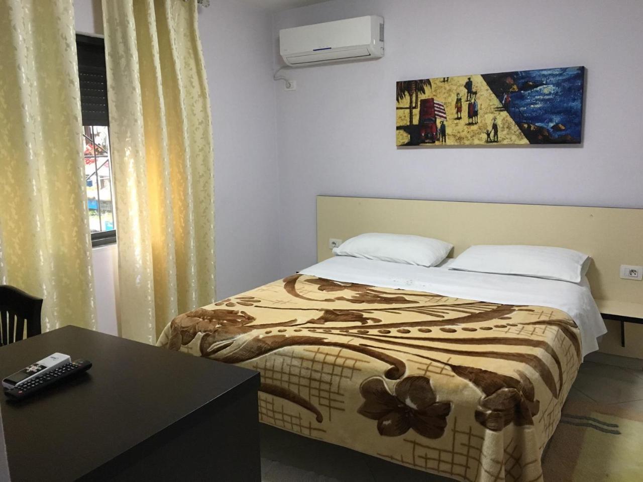Hotel M&S Tiranë Ngoại thất bức ảnh